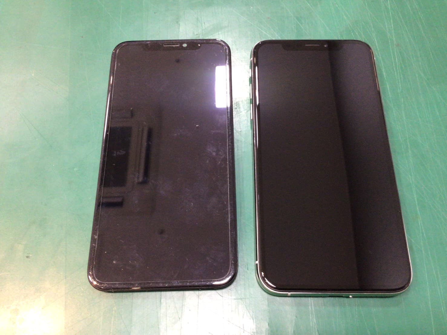 ふじみ野市、川越市、所沢市でiPhone XSの液晶交換ならスマホ修理工房イオン大井店にお任せください！